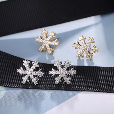 Korean Fashion Pure Earrings Winter Mini Snowflake Zircon Earrings Women Simple Earrings